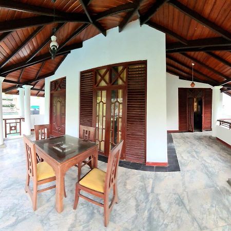 Eramudugaha Golden Relax Villa With Pool, Restaurant & European Service المظهر الخارجي الصورة