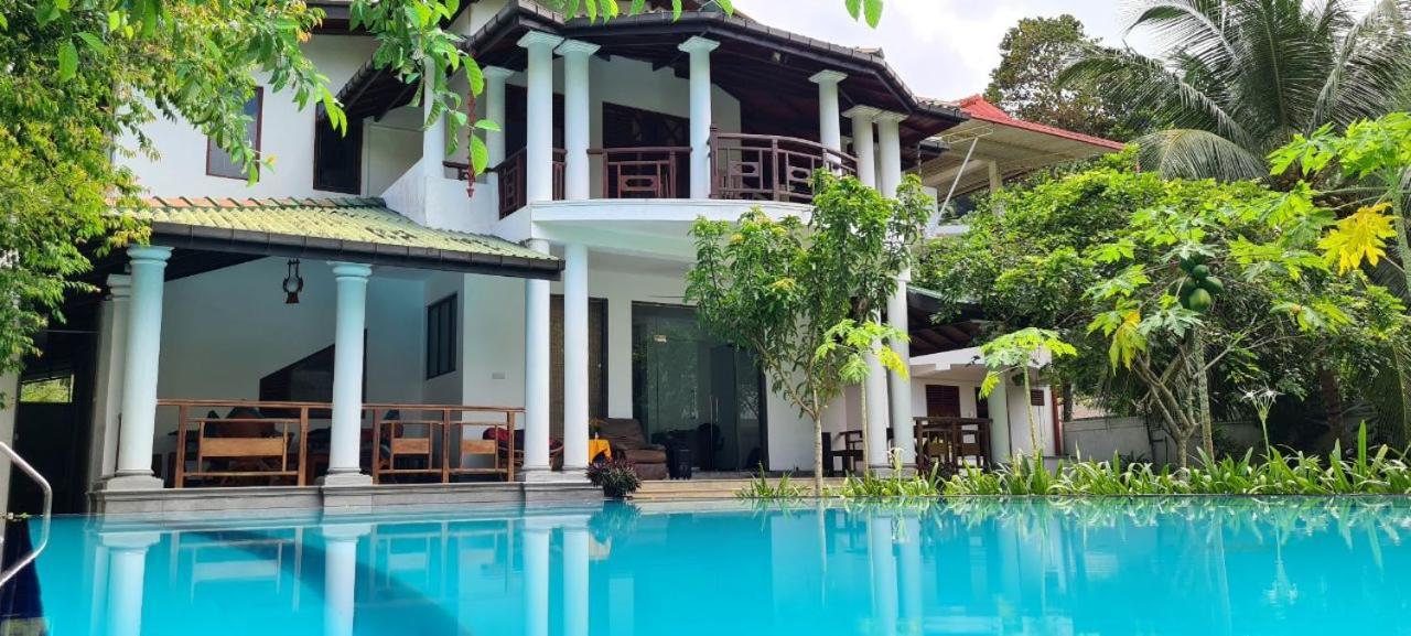 Eramudugaha Golden Relax Villa With Pool, Restaurant & European Service المظهر الخارجي الصورة