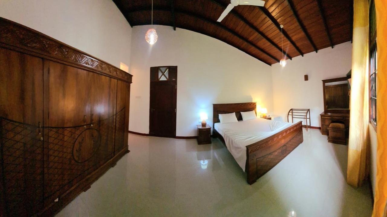 Eramudugaha Golden Relax Villa With Pool, Restaurant & European Service المظهر الخارجي الصورة